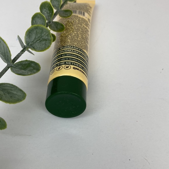 Mudmasky eye serum vitamin-infused NEW! 30 ml./1 fl.oz. - Picture 8 of 11